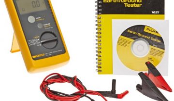 1621 Earth Ground Tester, LCD Display, 3.7kV Voltage with a NIST-Traceable Calibration Certificate with Data