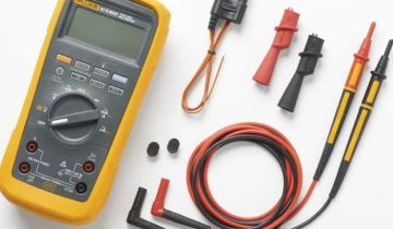 Fluke 87V MAX True-RMS Digital Multimeter, Rugged, Waterproof and Dustproof IP67 Rated, Up to 800 Hour Battery Capacity, Built-In Thermometer, Withstands Drops Up To 13 Feet, Includes TL175 Test Leads